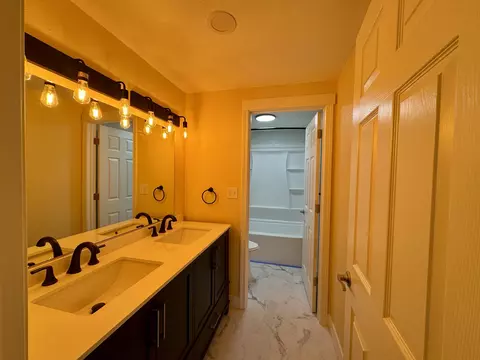 Bath - 321 E Sage Ln, Culver, OR 97734 photo 1 of 2