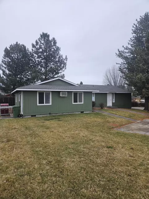 77 NE Nordic Dr, Madras, OR 97741