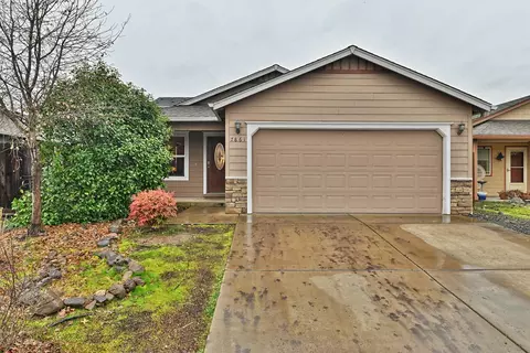 7861 27th St, White City, OR 97503