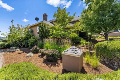 Exterior - 3944 Jonathan Way, Central Point, OR 97502 photo 10 of 11