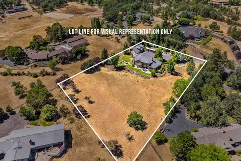 View/Area - 3944 Jonathan Way, Central Point, OR 97502 photo 5 of 5