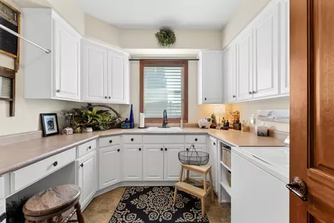 Other - 3944 Jonathan Way, Central Point, OR 97502 photo 3 of 8