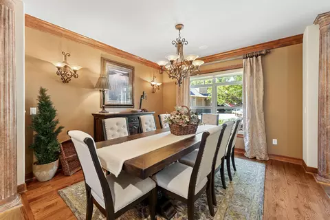 Dining - 3944 Jonathan Way, Central Point, OR 97502 photo 3 of 3