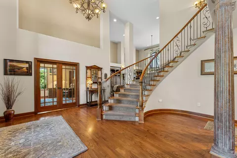 Entry Way - 3944 Jonathan Way, Central Point, OR 97502 photo 3 of 4