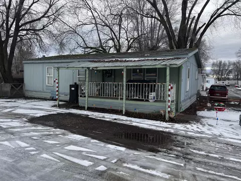 6800 S 6th St #SPC 1, Klamath Falls, OR 97603