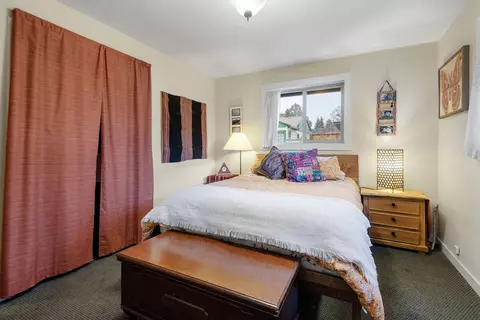 648 NE 9th St, Bend, OR 97701 photo 11