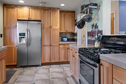 648 NE 9th St, Bend, OR 97701 photo 9