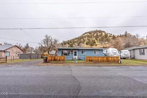 900 SE Willowdale Dr, Prineville, OR 97754