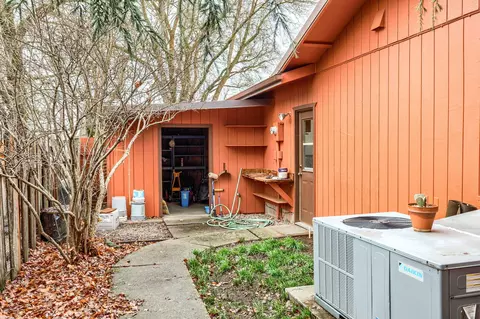 304 Teakwood Dr, Eagle Point, OR 97524 photo 33
