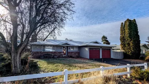 5118 Barry Ave, Klamath Falls, OR 97603