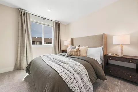 3978 NE Oakside Loop, Bend, OR 97701 photo 9