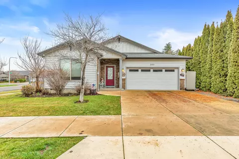 2333 Bridgewater Way, Medford, OR 97501