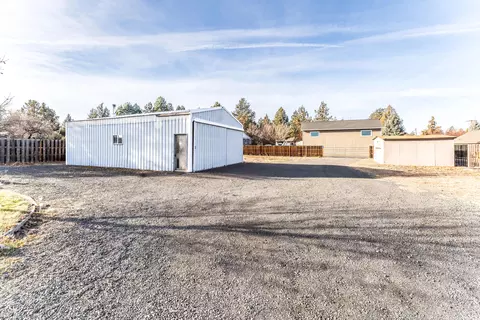 Exterior - 61985 SE 27th St, Bend, OR 97702 photo 6 of 8