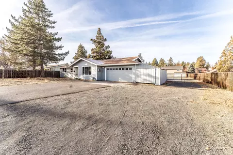 Exterior - 61985 SE 27th St, Bend, OR 97702 photo 2 of 8