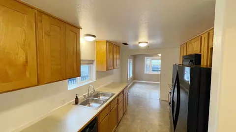 107 Tabor Ave, Eagle Point, OR 97524 photo 13