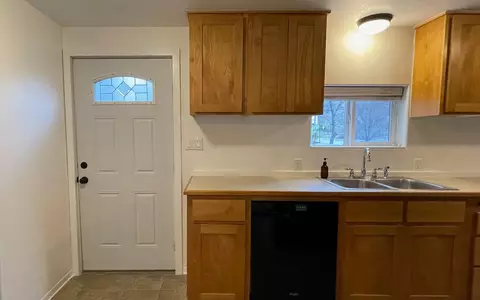 107 Tabor Ave, Eagle Point, OR 97524 photo 14