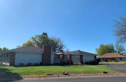 4864 Gatewood Dr, Klamath Falls, OR 97603