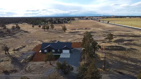 View/Area - 23775 Dodds Rd, Bend, OR 97701 photo 1 of 3