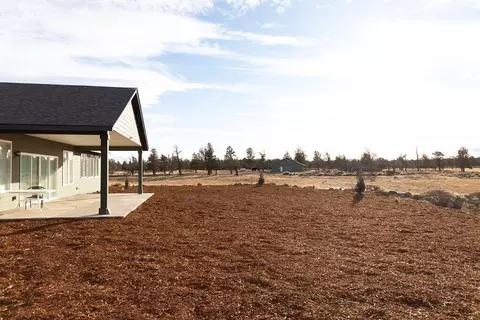 Exterior - 23775 Dodds Rd, Bend, OR 97701 photo 4 of 15