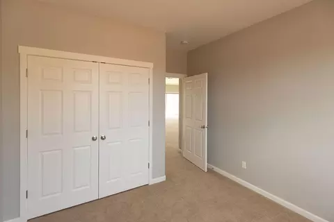 Bedroom - 23775 Dodds Rd, Bend, OR 97701 photo 3 of 6