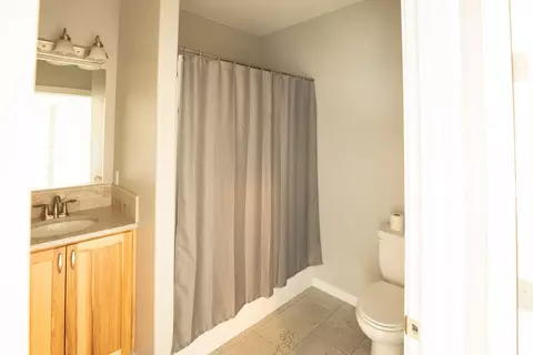 Bath - 23775 Dodds Rd, Bend, OR 97701 photo 8 of 8