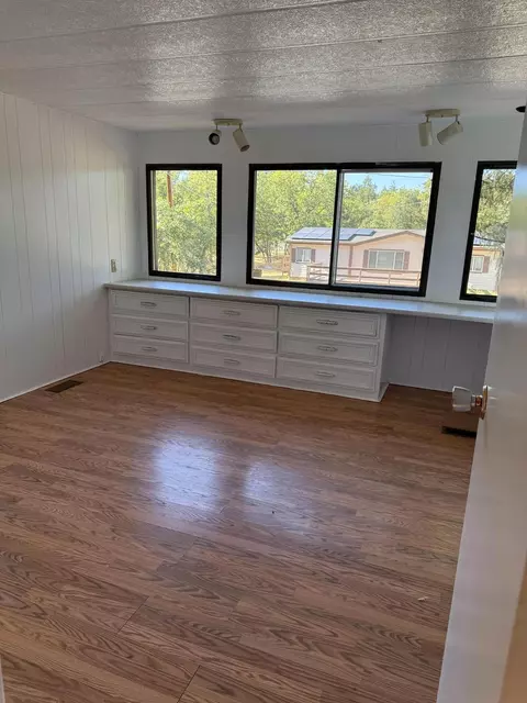 105 Raymond St, Cave Junction, OR 97523 photo 10