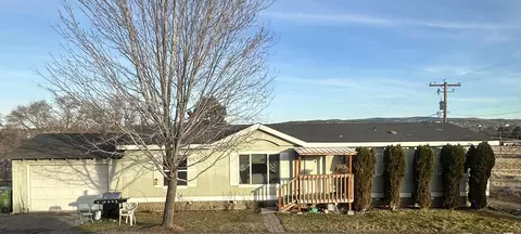 115 NE Jefferson St, Madras, OR 97741