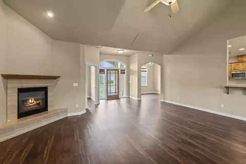 204 Bellerive Dr, Eagle Point, OR 97524 photo 9