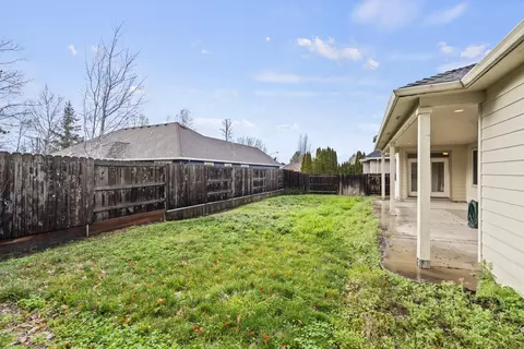 204 Bellerive Dr, Eagle Point, OR 97524 photo 31