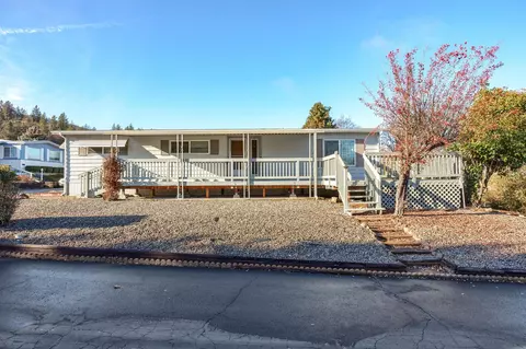 3955 S Stage #35, Medford, OR 97501