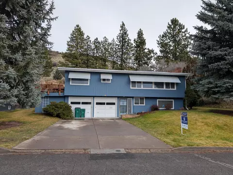 1005 Newcastle Ave, Klamath Falls, OR 97601