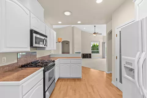 233 Keystone Way, Eagle Point, OR 97524 photo 14