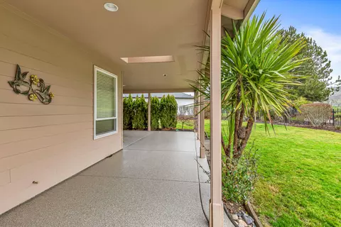 233 Keystone Way, Eagle Point, OR 97524 photo 32