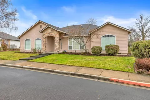 233 Keystone Way, Eagle Point, OR 97524 photo 5