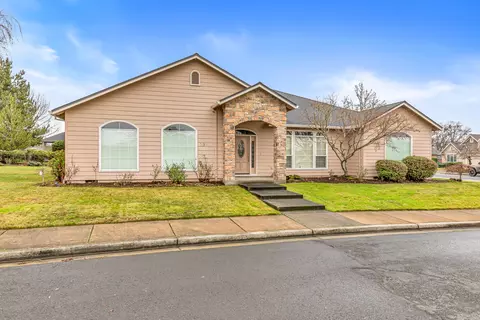 233 Keystone Way, Eagle Point, OR 97524 photo 4