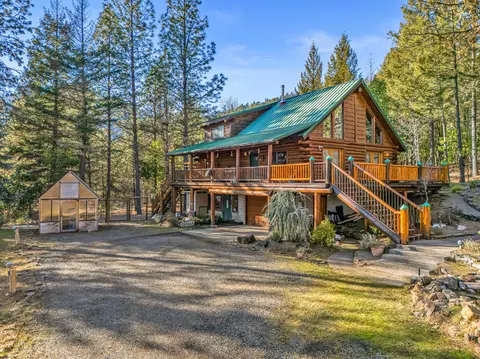 19373 Evans Creek Rd, White City, OR 97503