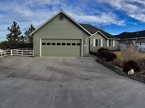 3078 SW 33rd St, Redmond, OR 97756
