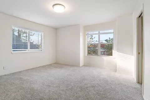 Bedroom - 921 E Cascade Ave, Sisters, OR 97759 photo 1 of 4