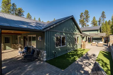 17246 Tholstrup Dr, Bend, OR 97707 photo 4