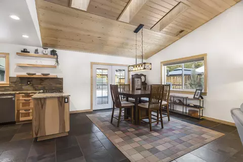 17246 Tholstrup Dr, Bend, OR 97707 photo 12