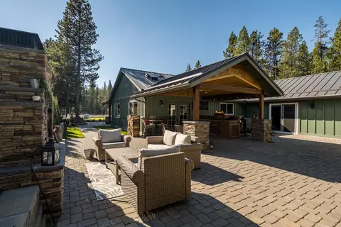 17246 Tholstrup Dr, Bend, OR 97707 photo 35