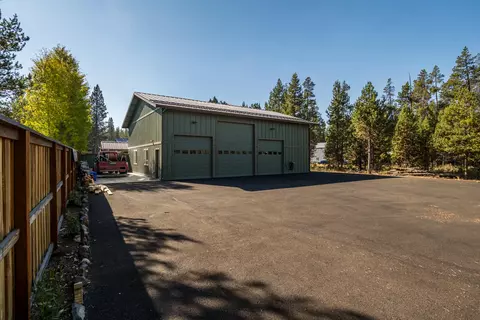 17246 Tholstrup Dr, Bend, OR 97707 photo 45