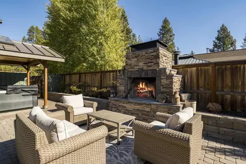 17246 Tholstrup Dr, Bend, OR 97707 photo 38