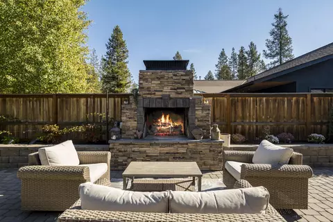 17246 Tholstrup Dr, Bend, OR 97707 photo 37