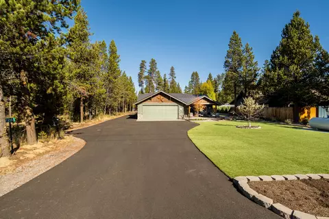 17246 Tholstrup Dr, Bend, OR 97707 photo 54