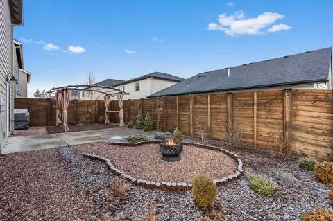 20536 SEvian Ave, Bend, OR 97702 photo 28