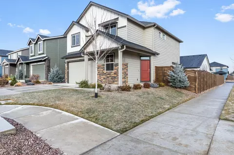 20536 SEvian Ave, Bend, OR 97702 photo 3