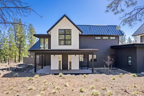 Exterior - 62452 Mcclain Dr, Bend, OR 97703 photo 13 of 18