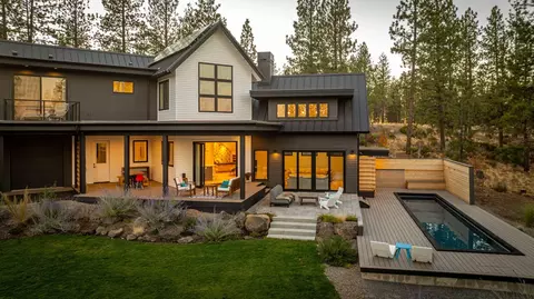 Exterior - 62452 Mcclain Dr, Bend, OR 97703 photo 1 of 18