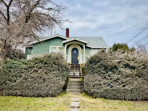 2205 Oregon Ave, Klamath Falls, OR 97601